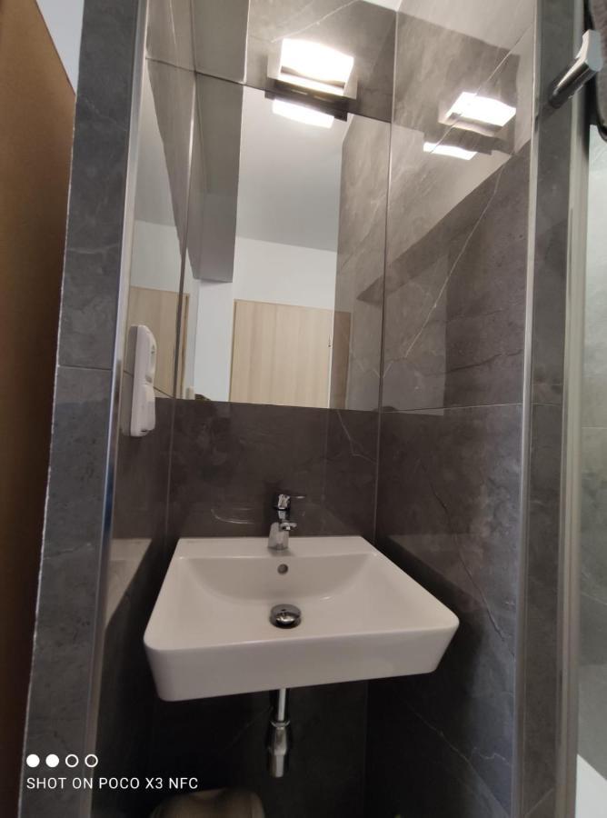 Penzion Duhet Hulin エクステリア 写真